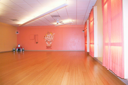 Yoga Studio «Yoga Shakti Wellness Center», reviews and photos, 4249 Campus Dr B140, Irvine, CA 92612, USA