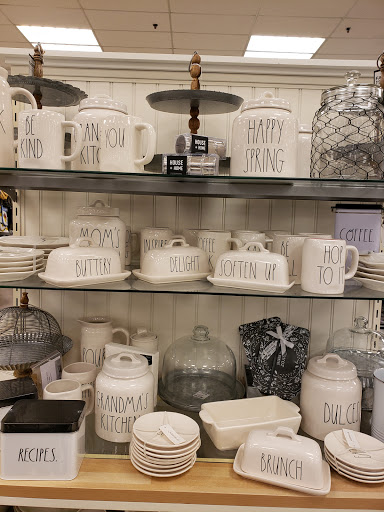 Department Store «Marshalls», reviews and photos, 1005 Paradise Rd, Swampscott, MA 01907, USA