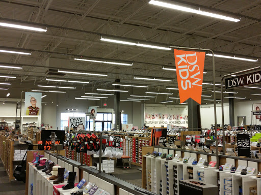 Shoe Store «DSW Designer Shoe Warehouse», reviews and photos, 2173 Zeier Rd, Madison, WI 53704, USA