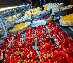 Café Zwei Säulen photo