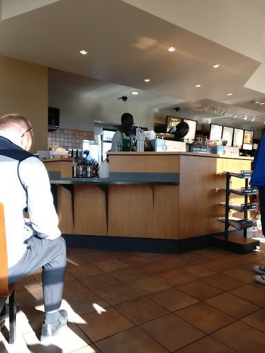 Coffee Shop «Starbucks», reviews and photos, 4503 Fleur Dr, Des Moines, IA 50321, USA