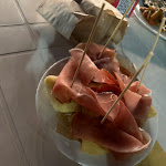 Photo n°7 de l'avis de Karthac.a fait le 28/07/2023 à 07:11 sur le  FUEGO Arrosticini à Tortoreto