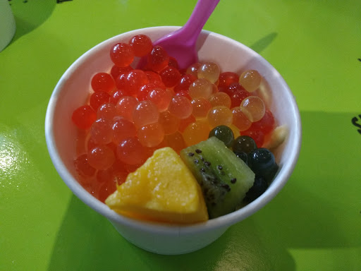 Frozen Yogurt Shop «TartBerry», reviews and photos, 915 SW 9th Ave, Portland, OR 97205, USA