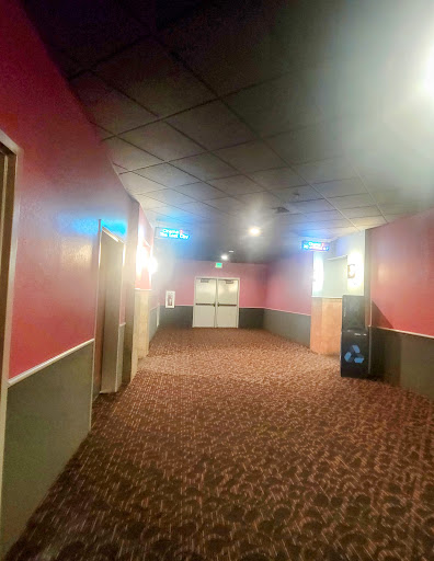 Movie Theater «Rocky Top 10 Cinema», reviews and photos, 1251 Interstate Dr, Crossville, TN 38555, USA