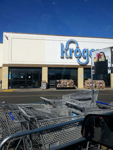 Grocery Store «Kroger», reviews and photos, 525 E Clifty Dr, Madison, IN 47250, USA