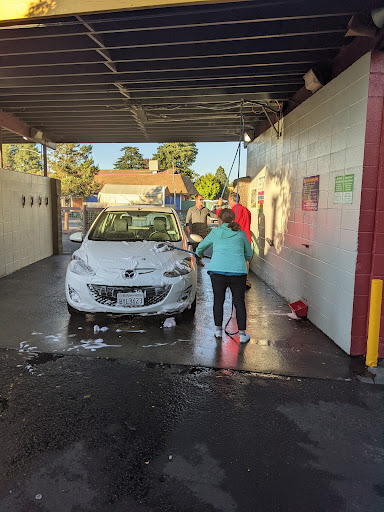 Easy Breezy Car Wash en Santa Rosa