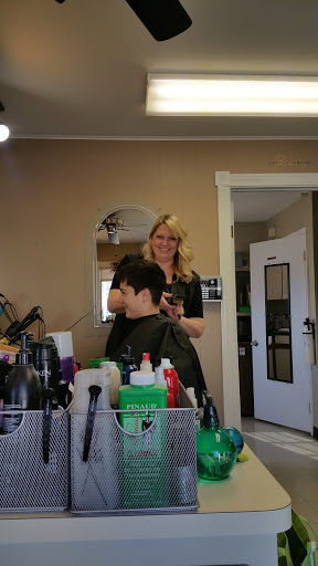 Beauty Salon «Little Parlour», reviews and photos, 36612 Green St, New Baltimore, MI 48047, USA