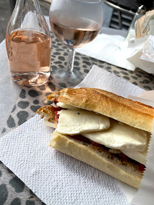 Mini bouffe à Marseille