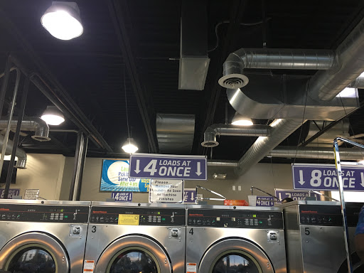 Laundromat Warren
