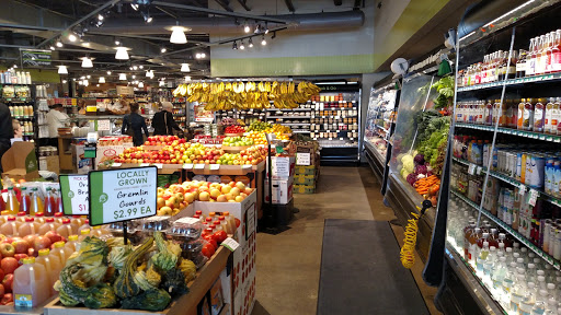 Grocery Store «Gateway Market», reviews and photos, 2002 Woodland Ave, Des Moines, IA 50312, USA