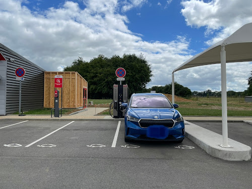 Borne de recharge de véhicules électriques Freshmile Charging Station Varneville-Bretteville