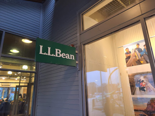 Clothing Store «L.L. Bean», reviews and photos, 4999 Old Orchard Shopping Center, Skokie, IL 60077, USA