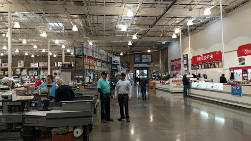 Warehouse store «Costco Wholesale», reviews and photos, 21800 Victory Blvd, Woodland Hills, CA 91367, USA