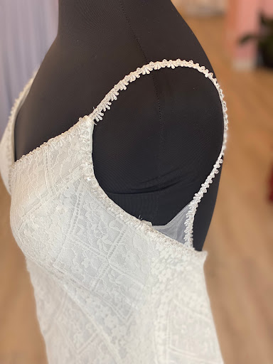 Bridal Shop «Facchianos Bridal and Formal Attire», reviews and photos, 4910 W Kenosha St, Broken Arrow, OK 74012, USA