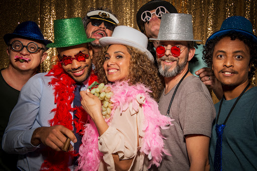 TG photo booth rental image
