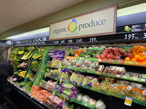 Supermarket «Family Fare Supermarket», reviews and photos, 905 E Eighth St, Traverse City, MI 49686, USA