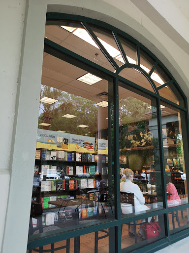 Barnes & Noble, 20 Hatton Pl, Hilton Head Island, SC 29926, USA, 