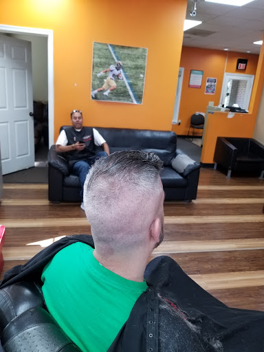 Barber Shop «Miles Barbershop», reviews and photos, 7611 S Osborne Rd #206, Upper Marlboro, MD 20772, USA