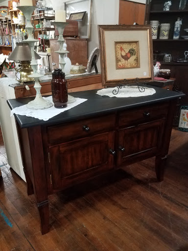 Antique Store «Rancho Coop», reviews and photos, 5685 Main St, Oakley, CA 94561, USA