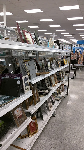 Clothing Store «Ross Dress for Less», reviews and photos, 2341 Porter Creek Dr, Fort Worth, TX 76177, USA