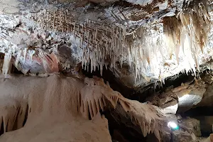 Cuevas de Fuentes de León image