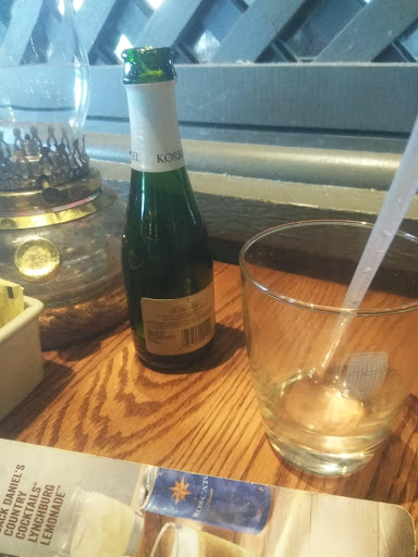 American Restaurant «Cracker Barrel Old Country Store», reviews and photos, 6055 Som Center Rd, Willoughby, OH 44094, USA