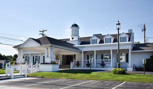 Funeral Home «Remick & Gendron Funeral Home/Crematory», reviews and photos, 811 Lafayette Rd, Hampton, NH 03842, USA