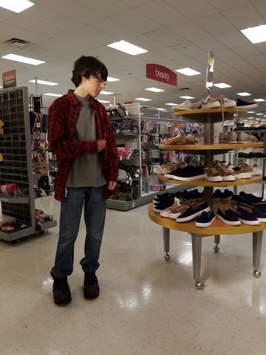 Department Store «T.J. Maxx», reviews and photos, 1330 River Valley Blvd, Lancaster, OH 43130, USA
