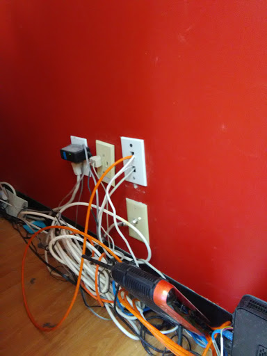 Cell Phone Store «Verizon Authorized Retailer - Wireless Zone», reviews and photos, 424 Main St, Spotswood, NJ 08884, USA