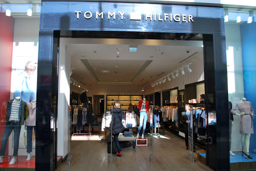 Tommy Hilfiger