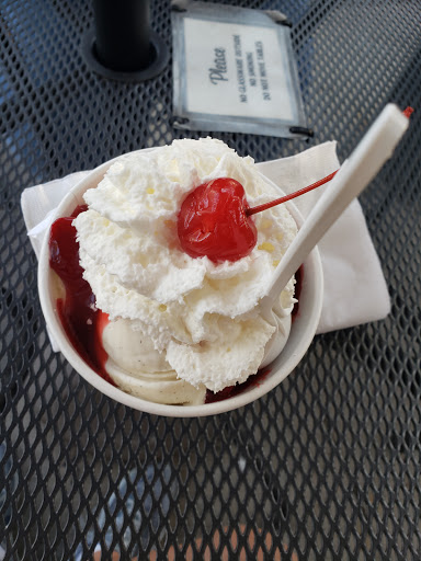 Dessert Shop «Sweet Moses», reviews and photos, 6800 Detroit Ave, Cleveland, OH 44102, USA