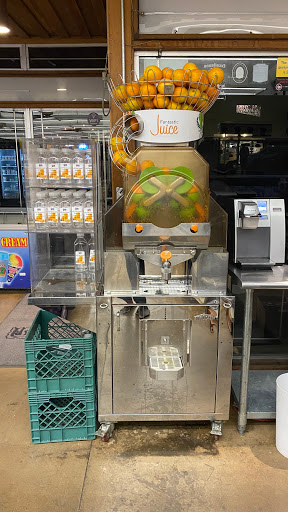 Grocery Store «Village Market», reviews and photos, 40869 Sierra Dr, Three Rivers, CA 93271, USA