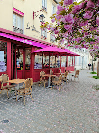 Atmosphère du Restaurant Tabac-Bar brasserie Le thiers à Saint-Germain-en-Laye - n°2