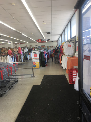 Thrift Store «Value World», reviews and photos, 11900 Detroit Ave, Lakewood, OH 44107, USA