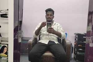 Manohar Hair Salon image