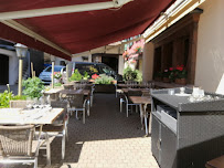 Atmosphère du Restaurant français Restaurant Au Vieux Porche à Eguisheim - n°11