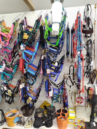 Pet Supply Store «Union Mills», reviews and photos, 14822 S Union Mills Rd, Mulino, OR 97042, USA