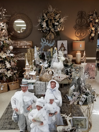 Home Goods Store «Trees n Trends - Bowling Green, KY», reviews and photos, 1555 Campbell Ln, Bowling Green, KY 42104, USA