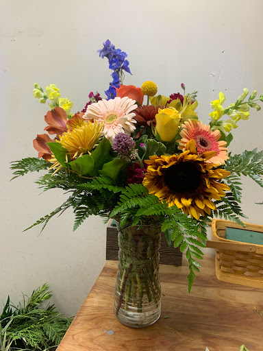 Florist «Agape Florist», reviews and photos, 261 Ridge McIntire Rd, Charlottesville, VA 22903, USA