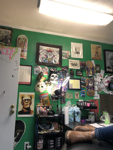 Tattoo Shop «The Tattoo Studio», reviews and photos, 3604 W Westview Blvd, Muncie, IN 47304, USA
