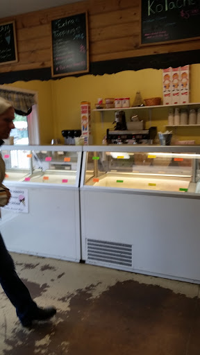 Donut Shop «Donut Mill», reviews and photos, 310 E Midland Ave, Woodland Park, CO 80863, USA