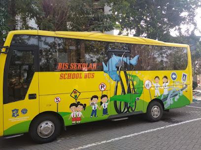 Bus Sekolah Surabaya