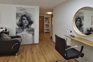 Friseurstube bei carla hehl - Paul Mitchell Focus Salon image