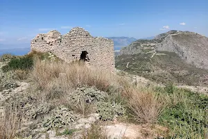 Penteskoufi Castle image