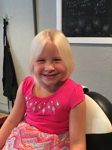 Beauty Salon «Serendipity beauty salon», reviews and photos, 553 NW U.S. 101, Lincoln City, OR 97367, USA