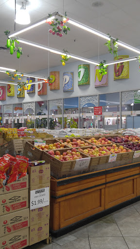 Grocery Store «Ben Thanh Plaza and Central Market», reviews and photos, 1818 E Pioneer Pkwy #100, Arlington, TX 76010, USA