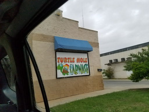 The Turtle Hole Car Wash en San Angelo