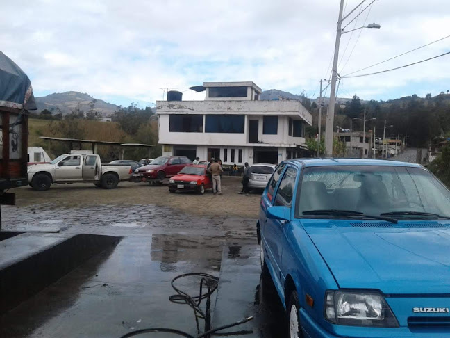 LAVADORA Y LUBRICADORA NAPOLES - Servicio de lavado de coches
