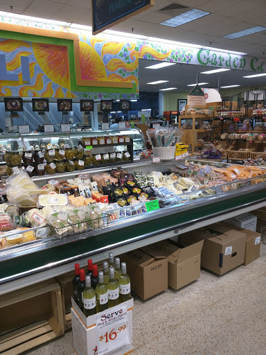 Grocery Store «Horrocks Market», reviews and photos, 4455 Breton Rd SE, Kentwood, MI 49508, USA