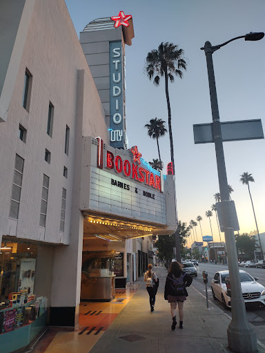 Book Store «Bookstar», reviews and photos, 12136 Ventura Blvd, Studio City, CA 91604, USA